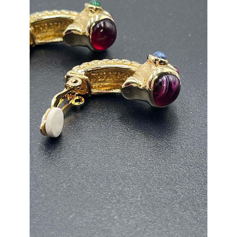 Ivana Trump Vintge Classic Jewel Colored Cabochons Clip On Earrings - Picture 7 of 11